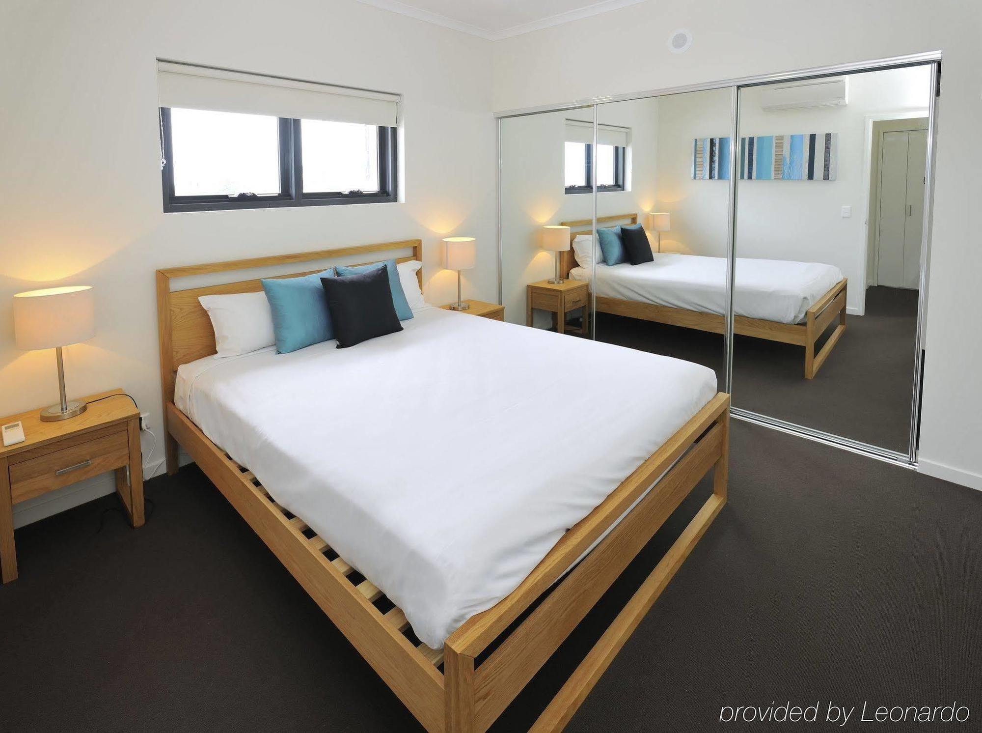Apartments G60 Gladstone Bagian luar foto